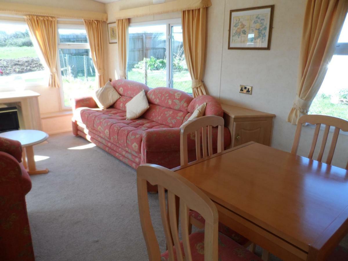 Luxury Mobile Home Near Perranporth Situated On A Quiet Farm Truro Eksteriør bilde